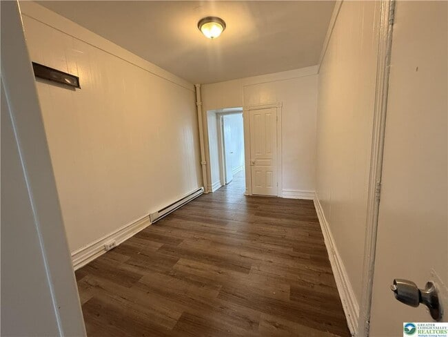 Building Photo - 425 Liberty St