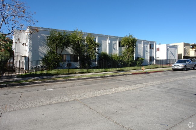 Building Photo - Burnet Garden Apartments