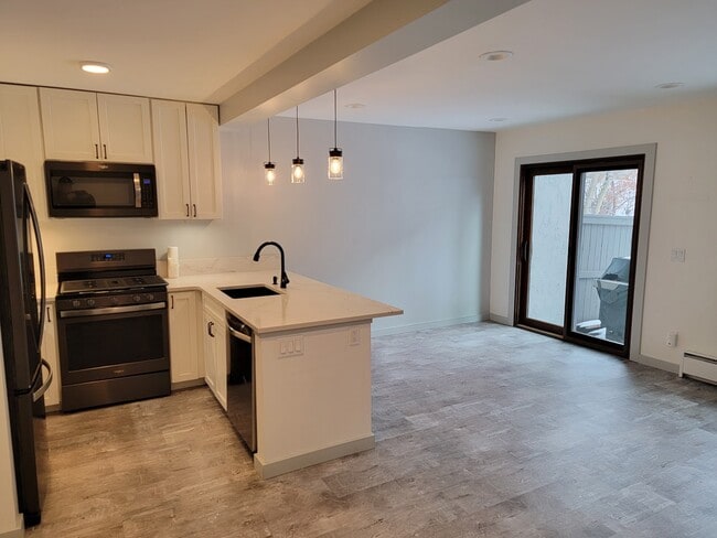 Building Photo - 311 Andora Ln