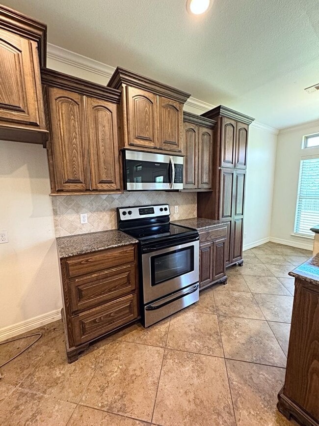 Building Photo - 815 Amber Kay Ln