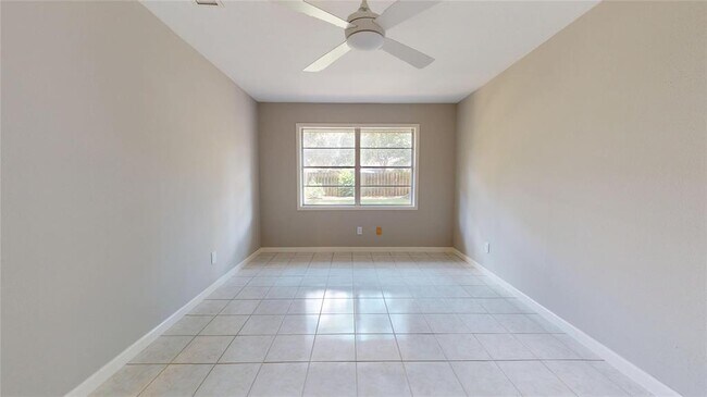 Building Photo - 5243 Indigo St