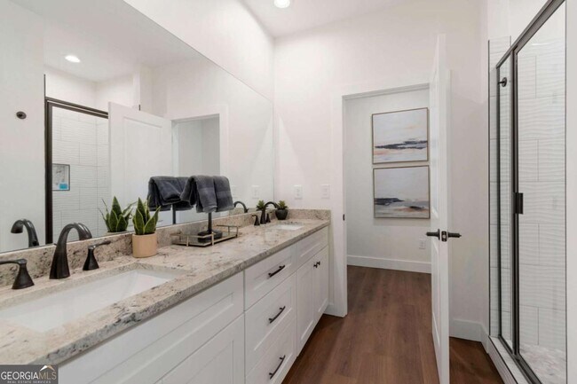 Building Photo - 629 Butterworth Rd