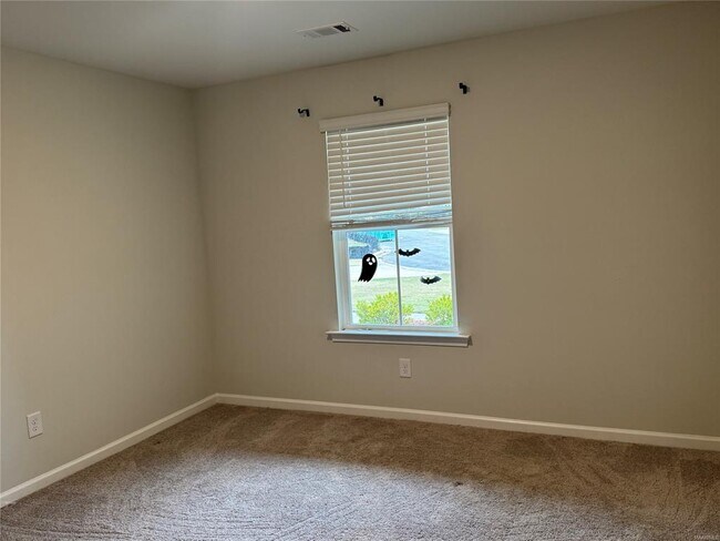 Building Photo - 424 Kohn Dr