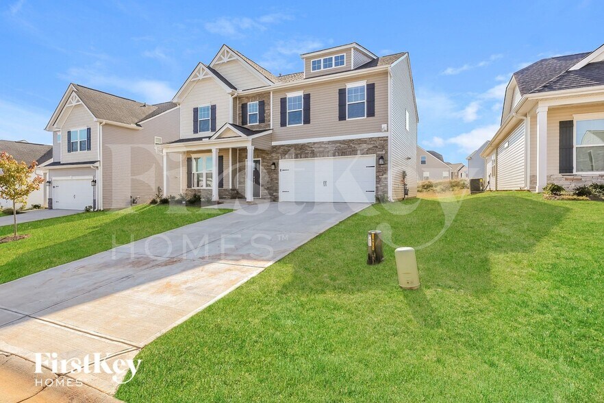 Building Photo - 413 Stonefence Dr