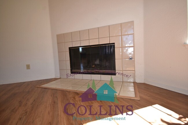 Building Photo - 505 Adriana Pl