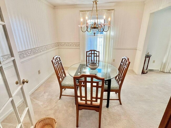 Building Photo - 4946 Appletree Dr