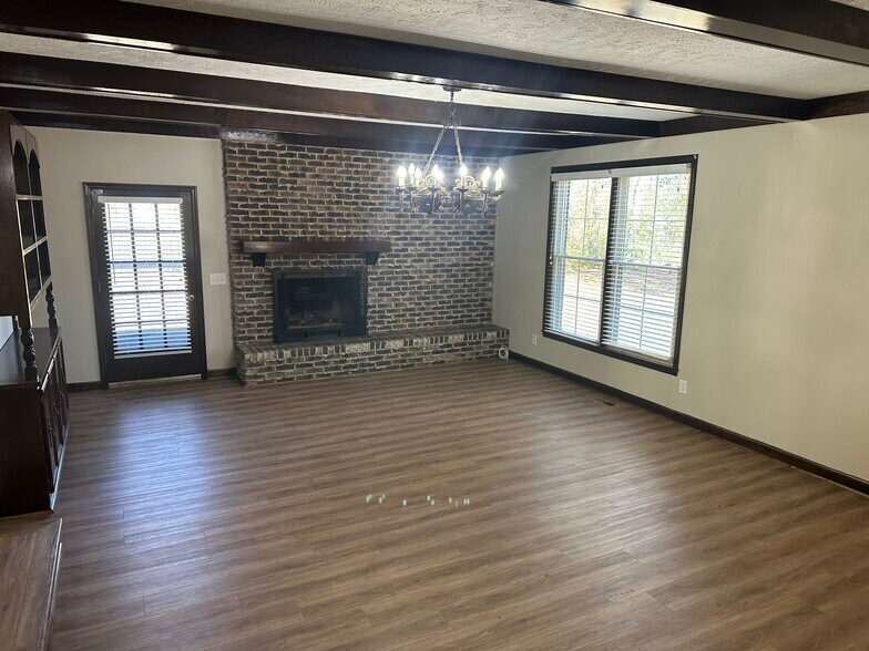 Building Photo - 3262 Hughes Gasque Rd