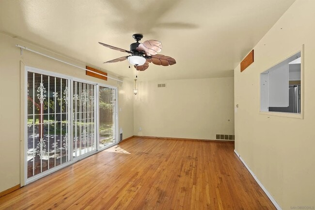 Building Photo - Chula Vista