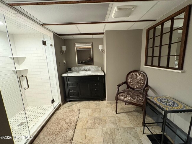 Building Photo - 162 Bridge Ave