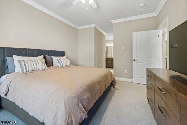 Building Photo - 504 Mariners Pointe