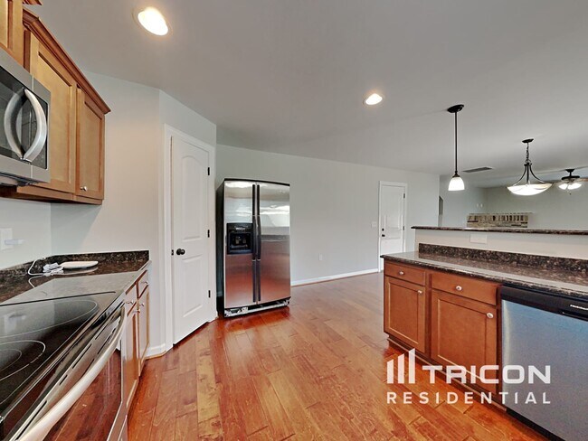 Building Photo - 3901 Creekmoore Drive Winston Salem NC