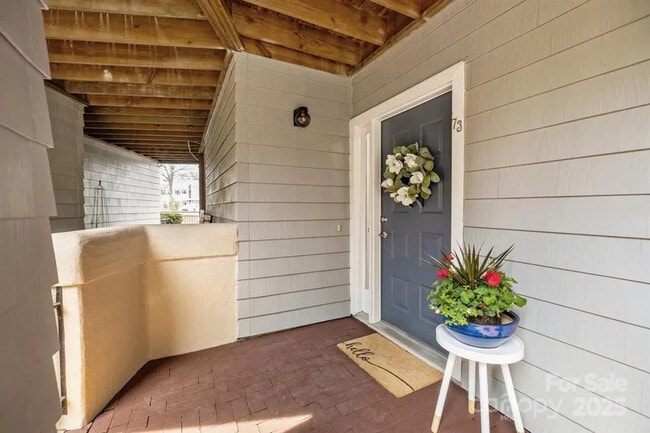 Building Photo - 226 Queens Rd