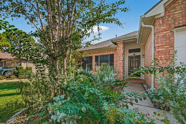 Building Photo - 18407 Maple Mill Dr