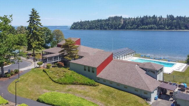 Building Photo - Short-Term Waterfront Retreat | Fully Furnished Option Available
