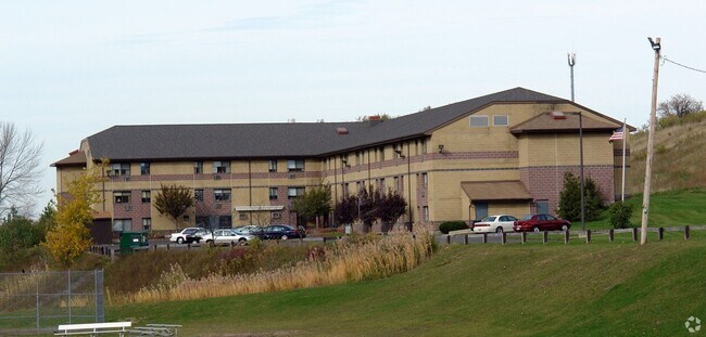 Building Photo - 200 Russet Ln