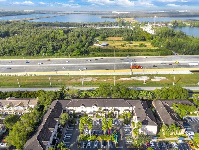 Building Photo - 5670 NW 116th Ave