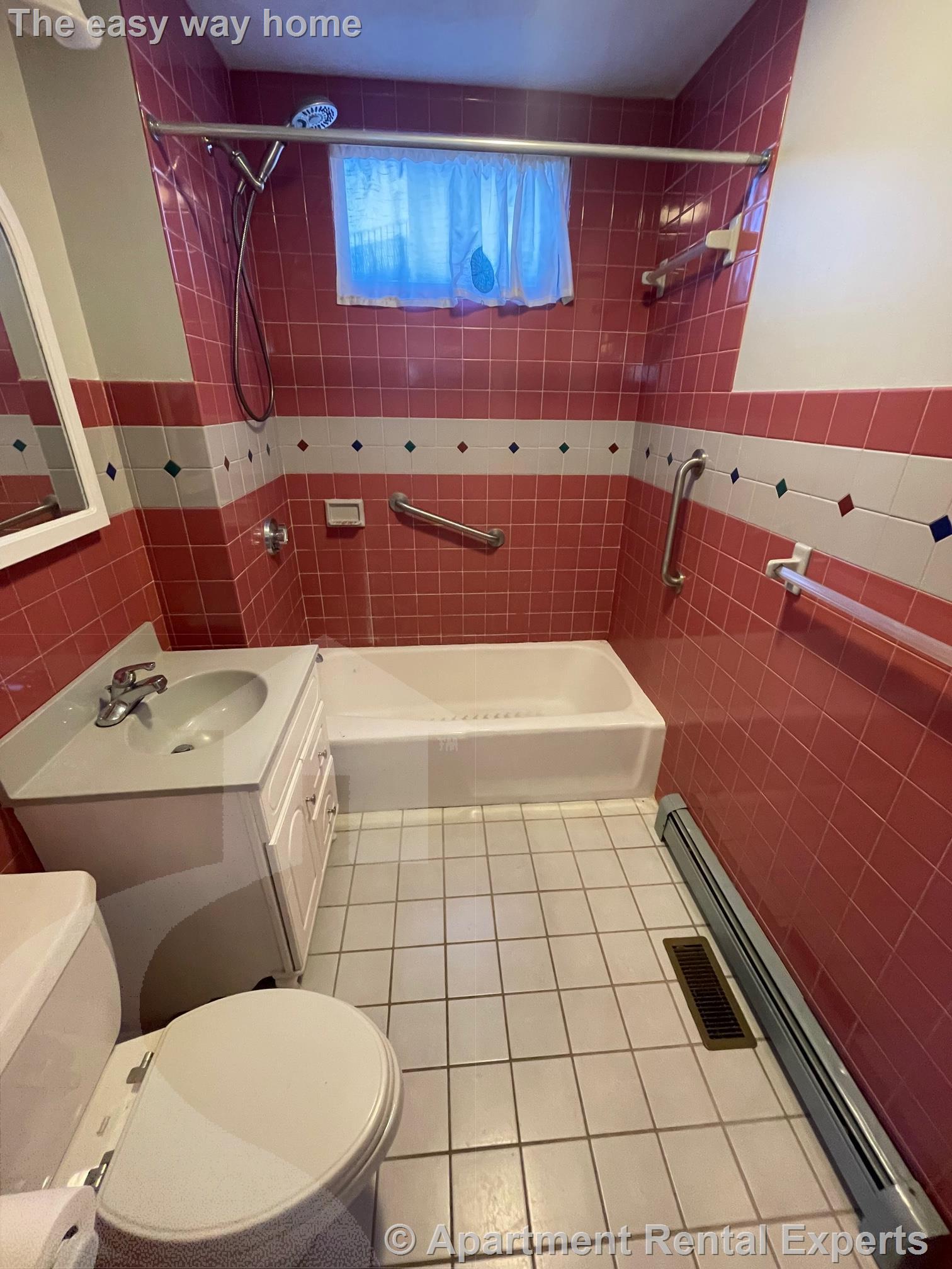 Building Photo - 112 Boston Ave