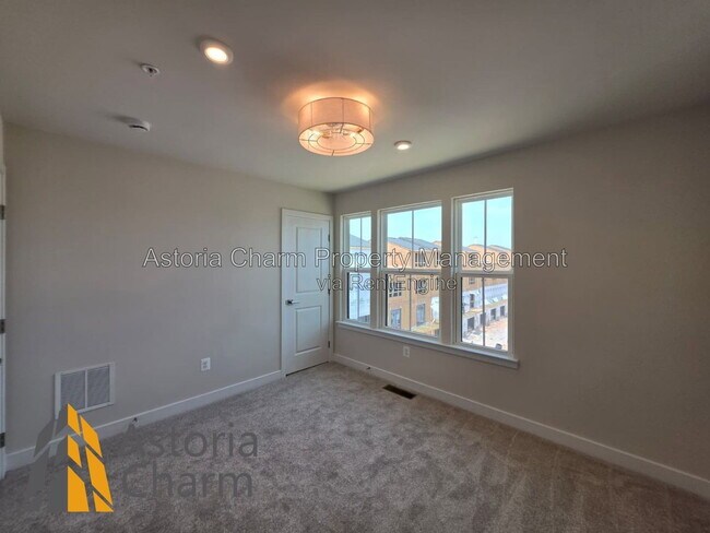 Building Photo - 2928 Maisel St
