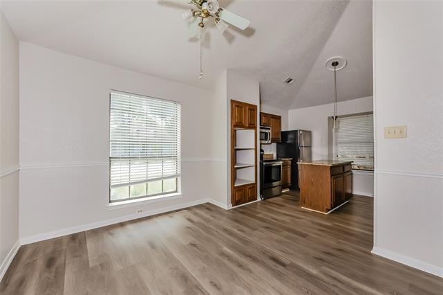 Building Photo - 525 Country View Ln