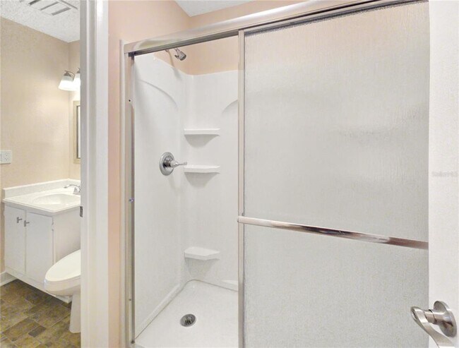 Building Photo - 504 Silver Course Cir