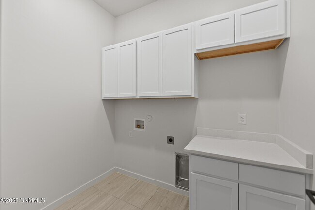 Building Photo - 3676 Springhaven Lp