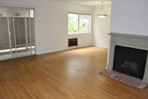 Interior Photo - 3768 Bagley Ave