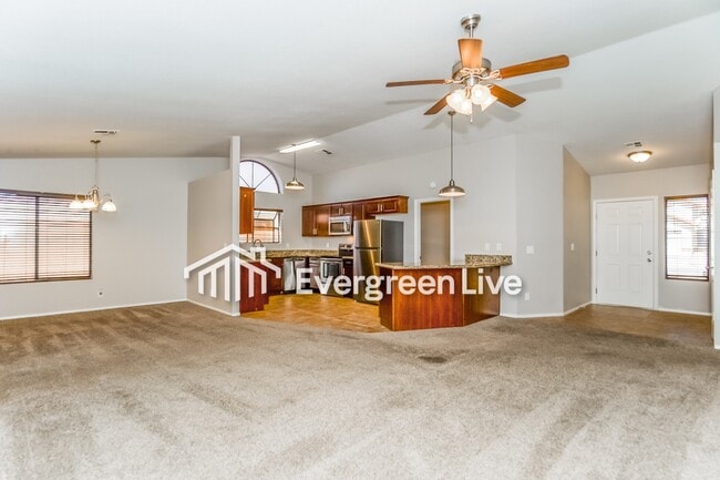 Building Photo - 5913 E Ellis St