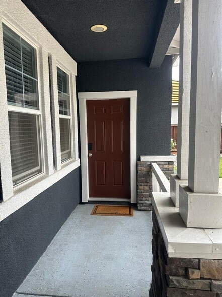 Entry to In-Law unit - 1764 La Pergola Dr