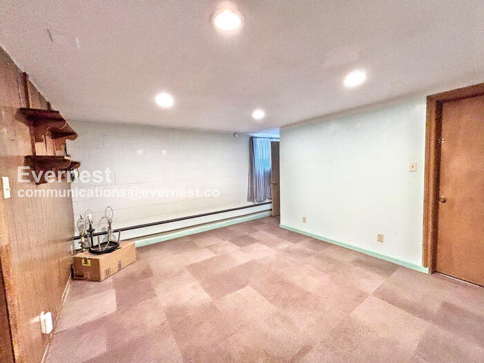 Building Photo - 3366 W 55th Pl