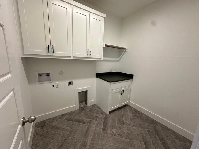 Building Photo - 116 McBryde Ln