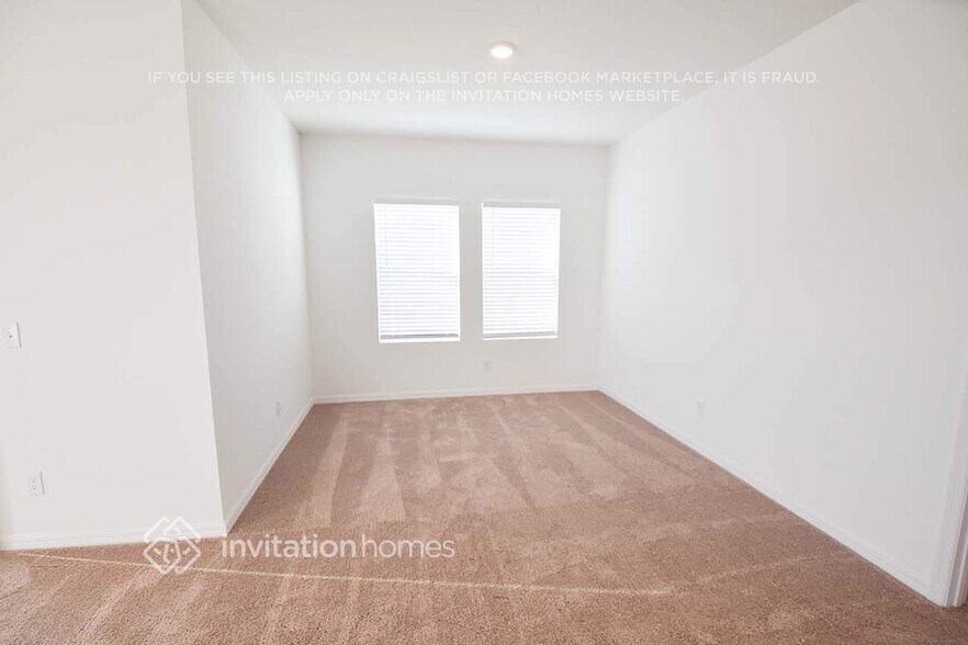 Building Photo - 5801 Bovine Dr