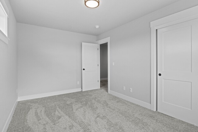 Building Photo - 1026-KE1026 Sassafras St