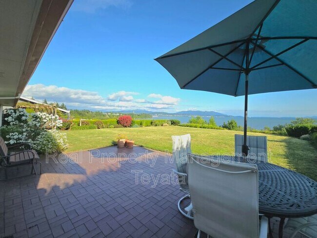 Primary Photo - 3921 Cliffside Dr