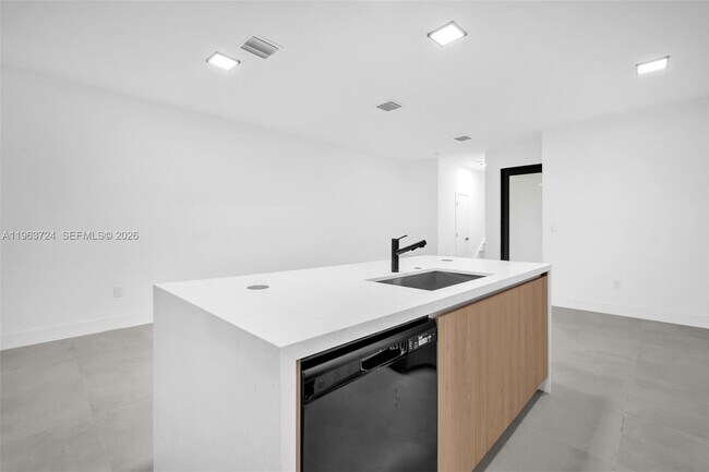 Building Photo - 919 NW 55th St