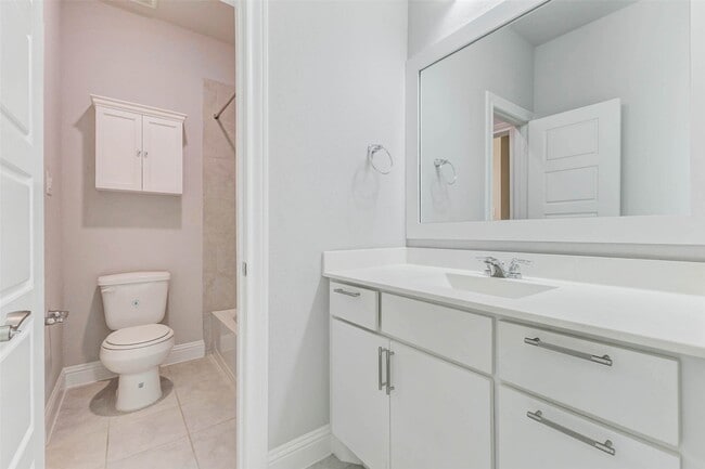 Building Photo - 1819 Golden Cape Dr