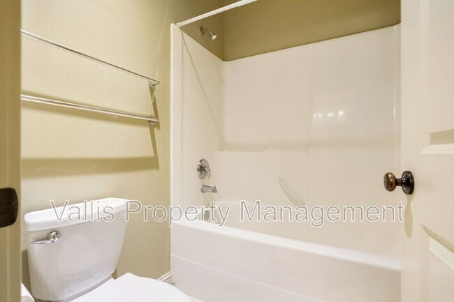 Building Photo - 973 Burley Hill Dr NW