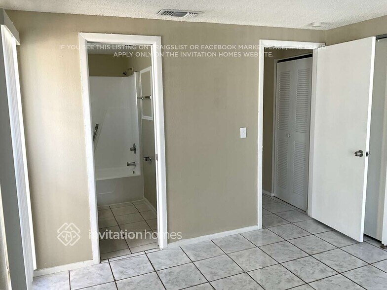 Building Photo - 9204 Dalwood Ct