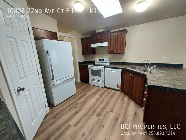 Building Photo - 10808 22nd Ave Ct E