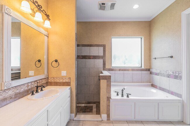 Building Photo - Coming Soon! 3 Bedroom Home in Aledo