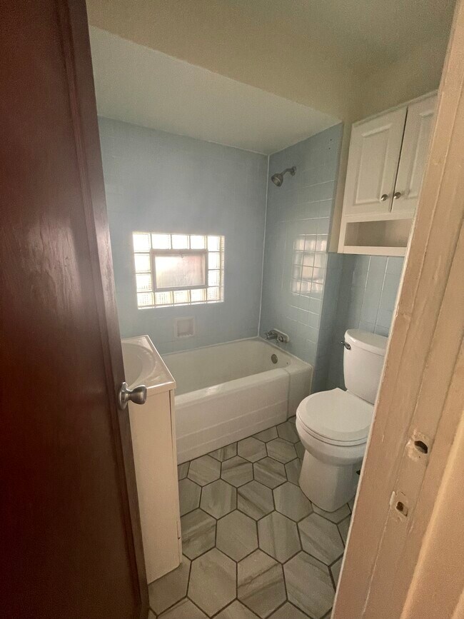 bathroom - 2317 Marconi Ave