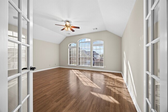 Building Photo - 11118 Sprucedale Ct