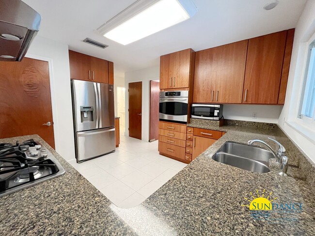 Building Photo - Sparkling Pool Oasis 3 Bedroom + Flex Spac...