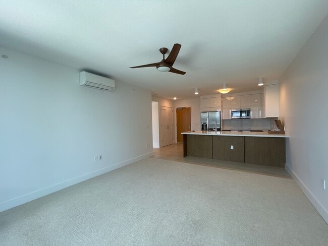 Building Photo - AZURE at Ala Moana - 1 Bed 1 Bath 1 Parking -Great location to Shopping & Restaurants