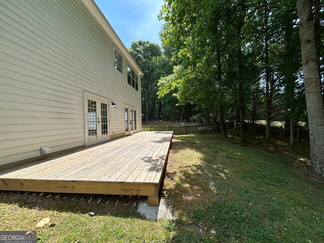 Building Photo - 665 Arncliffe Ct