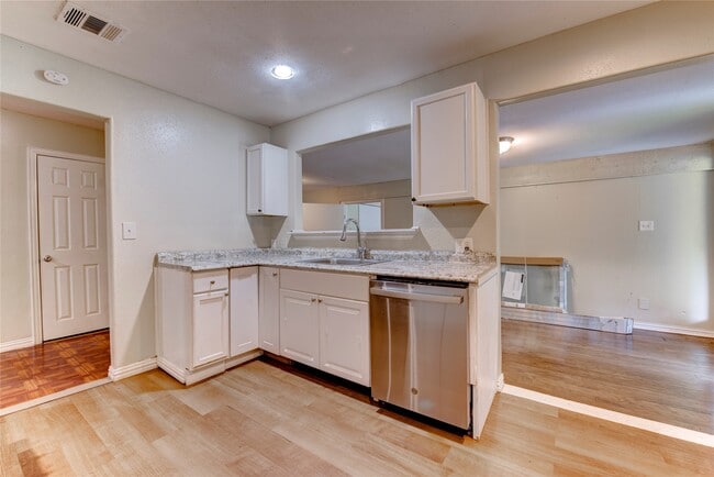 Building Photo - 6721 Stroud Dr
