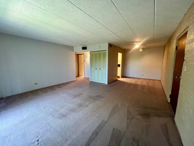 Building Photo - 3220 Sanders Rd