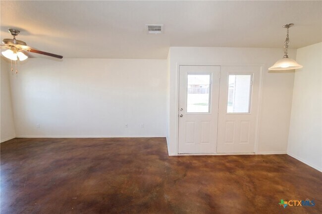 Building Photo - 2923 Starlight Dr
