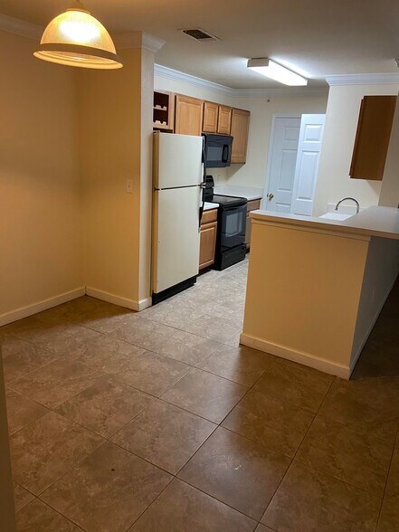 Building Photo - 18117 Bridle Bit Ln