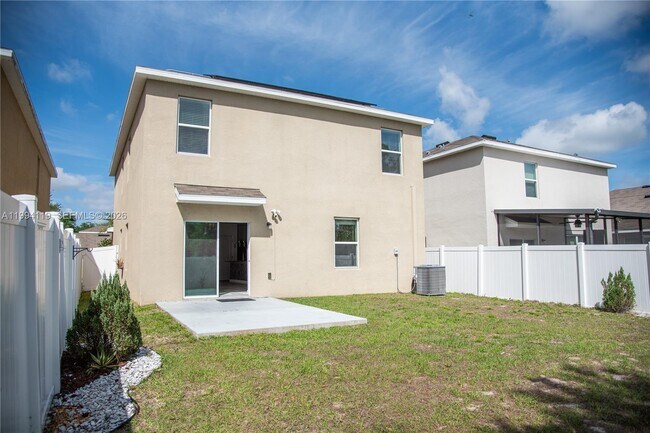 Building Photo - 105 Lacewing Pl