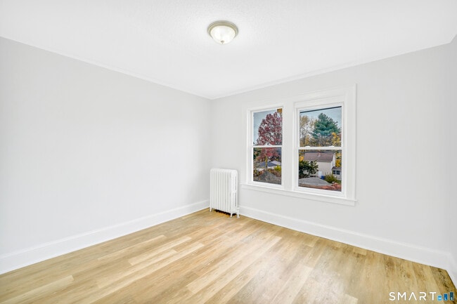 Building Photo - 1040 Capitol Ave